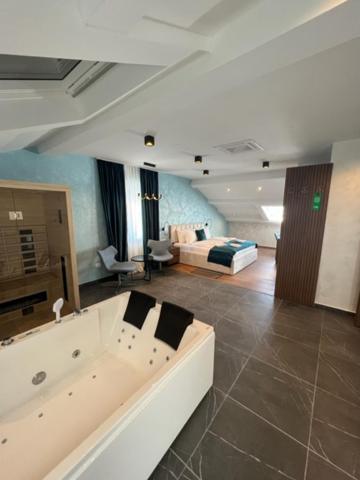 Hotel Palace San Valentino Umag Bagian luar foto